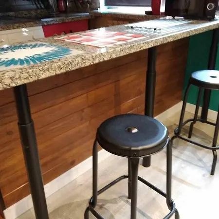 Loft-buhardilla Industrial, Junto A La Plaza Mayor, By My In Daire