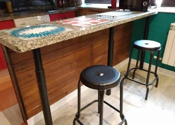 Loft-buhardilla Industrial, Junto A La Plaza Mayor, By My In Διαμέρισμα